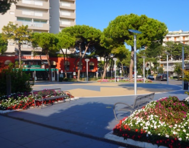 Lignano Pineta centro treno di Pineta 